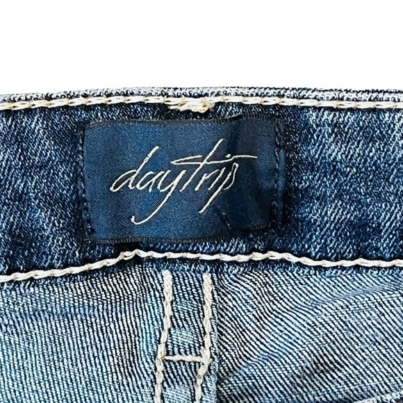 Buckle Daytrip Virgo Stretch Capri Jean. Flap Back Pockets. Blue Size 6 #1063 - Picture 6 of 6